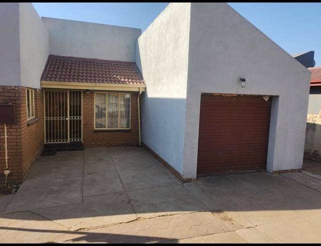3 BEDROOM HOUSE FOR SALE IN SOSHANGUVE BB